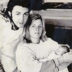 Paul McCartney with Linda and daughter Stella 1971